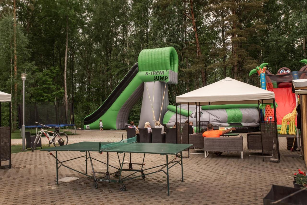 Camping & Camper Place Pasvalys Exteriér fotografie