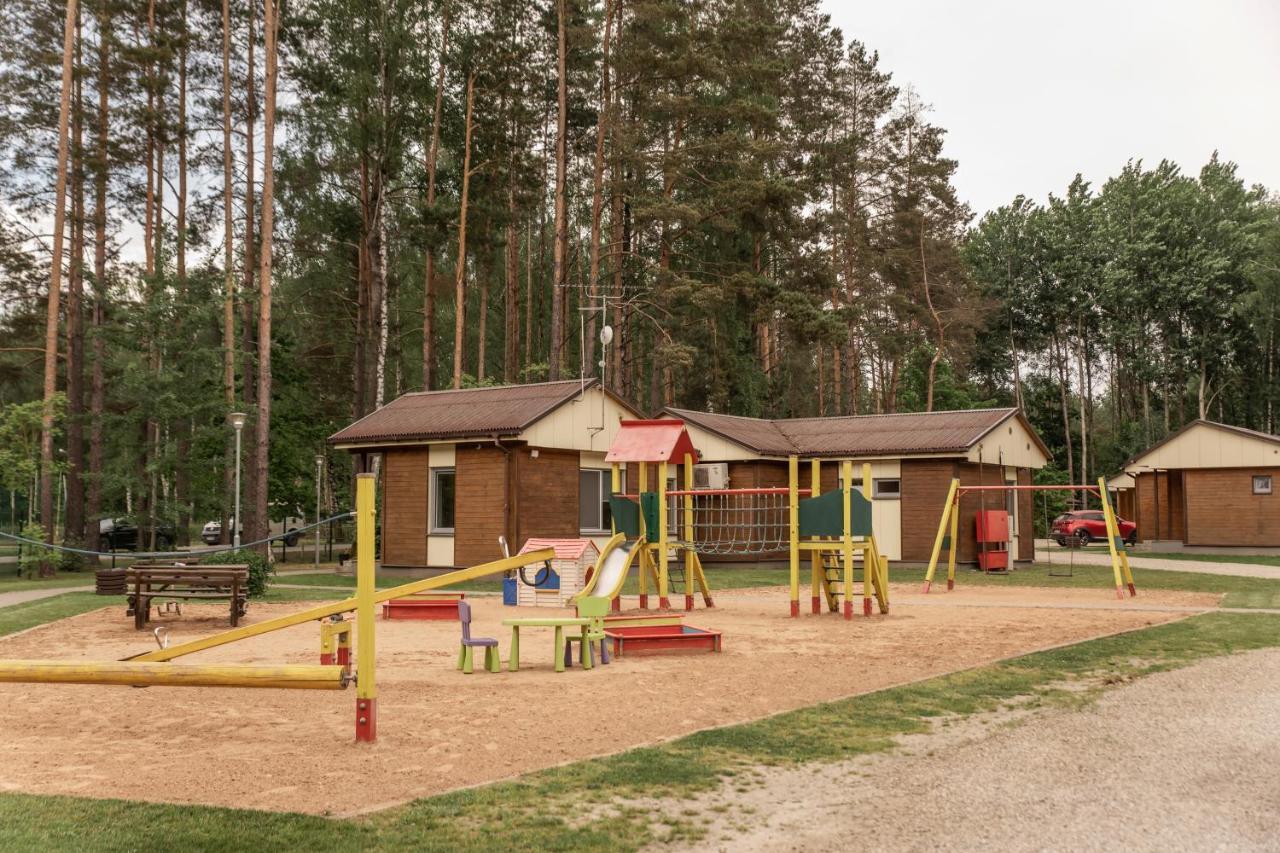Camping & Camper Place Pasvalys Exteriér fotografie