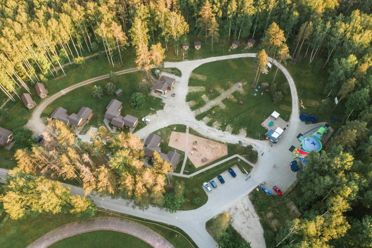 Camping & Camper Place Pasvalys Exteriér fotografie