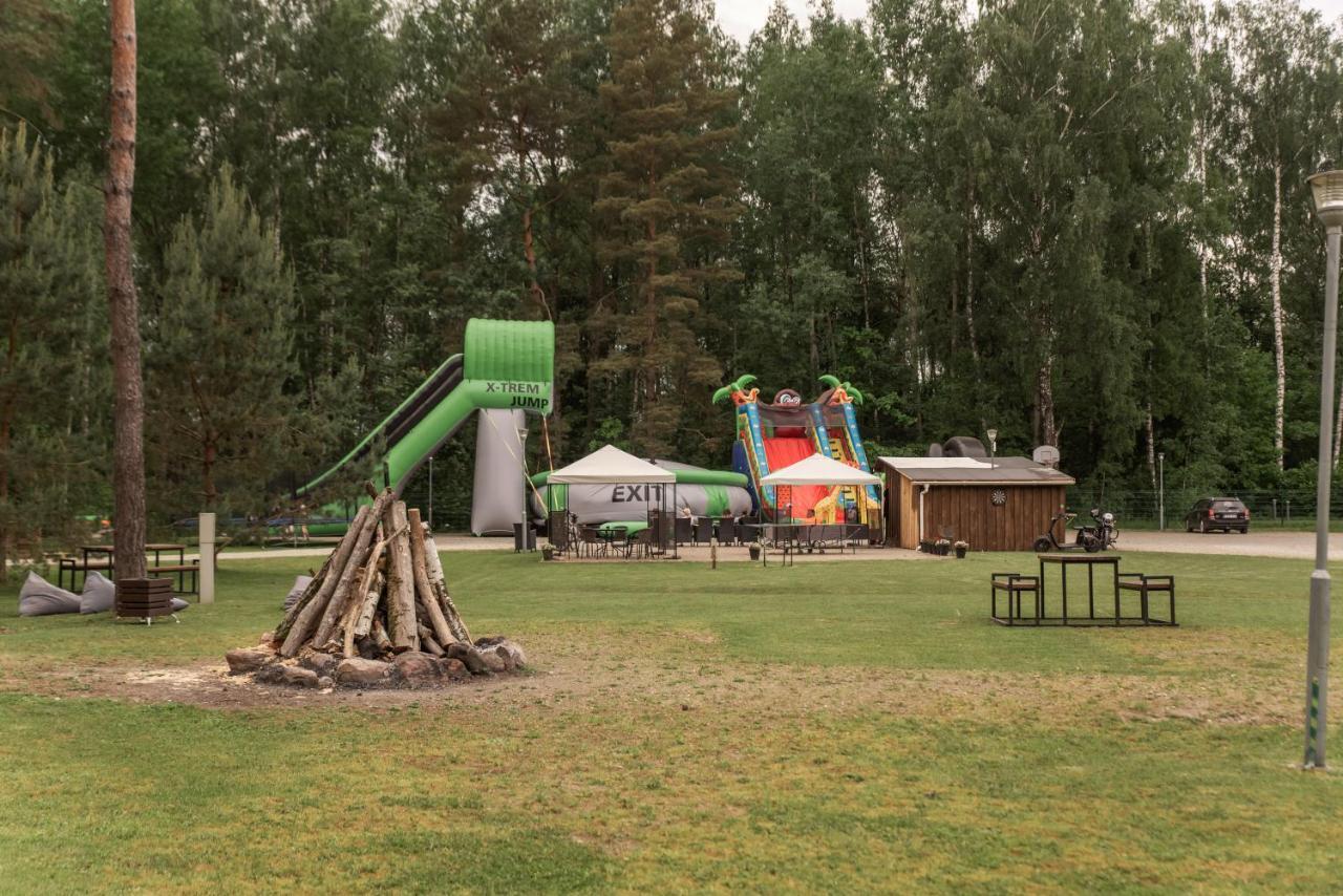 Camping & Camper Place Pasvalys Exteriér fotografie