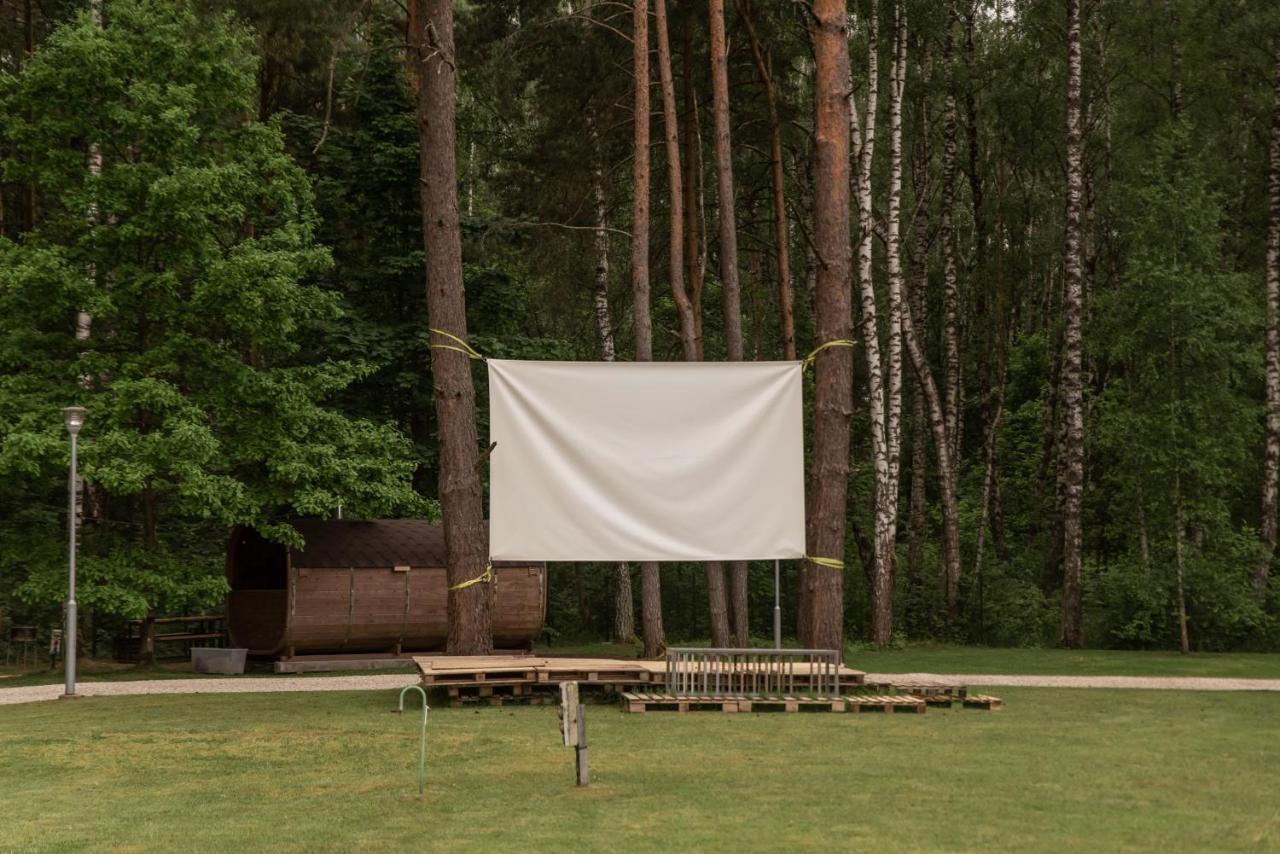 Camping & Camper Place Pasvalys Exteriér fotografie
